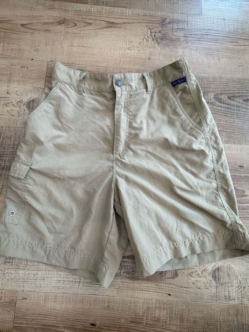 VTG 90s Kahala Men's Khaki Nylon Cargo Shorts with Mesh Lined Pockets